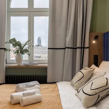 아파트 Premium Design Studio Top Location Fast Wifi *